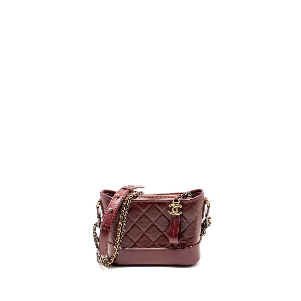 chanel-small-gabrielle-hobo-bag-calfskin-red-multicolour-hardware