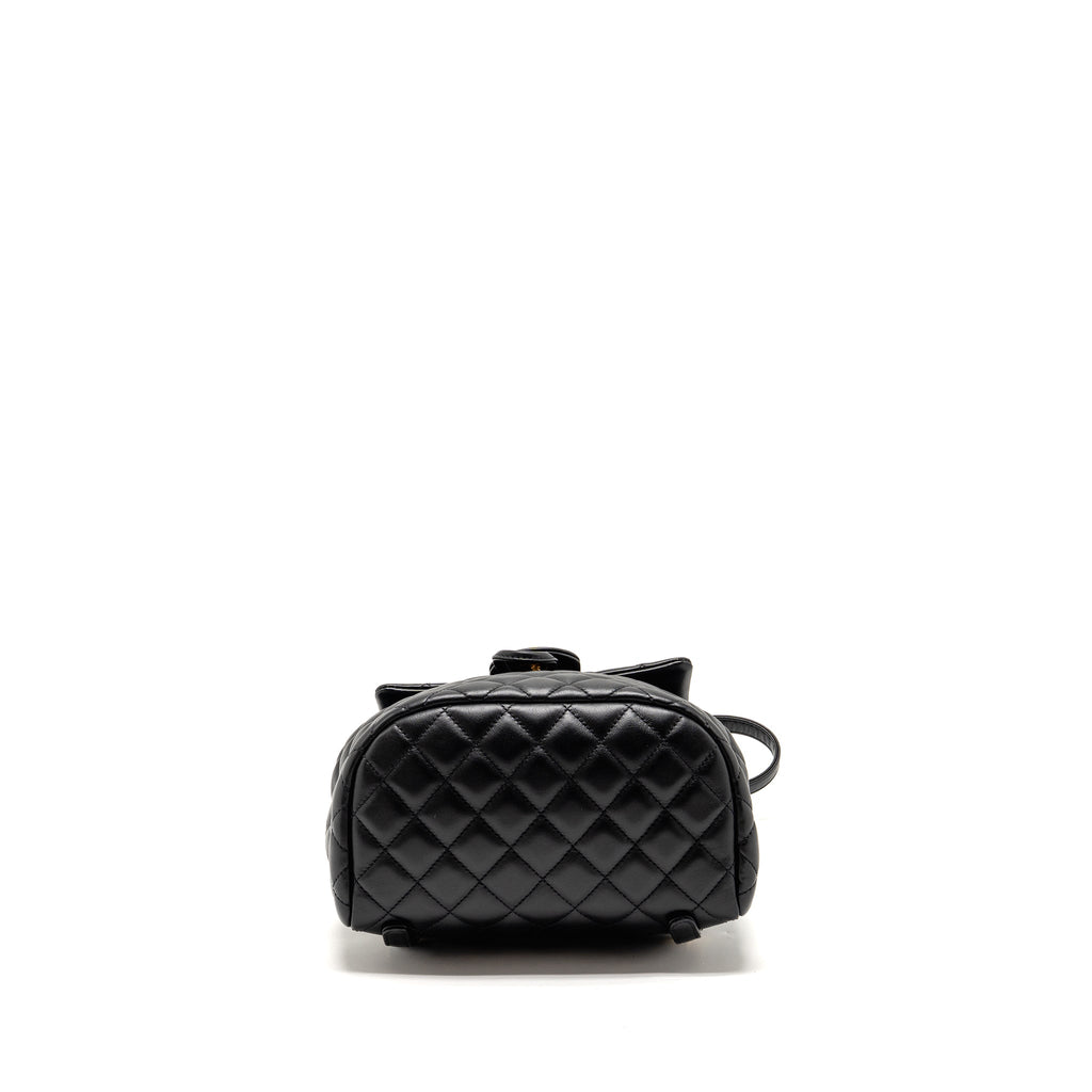 chanel-backpack-black-1