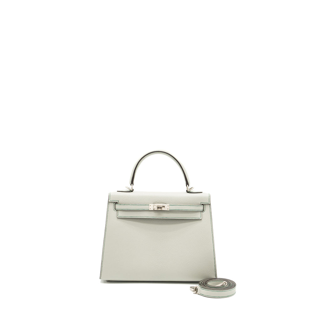 hermes-kelly-25-special-order-chevre-mysore-gris-perle-malachite-vert-emeraude-brushed-shw-stamp-u