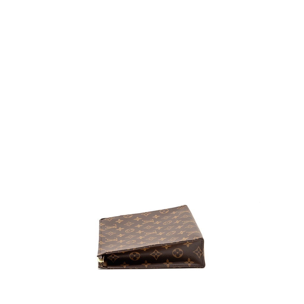 louis-vuitton-toiletry-pochette-26-monogram-canvas-ghw-13