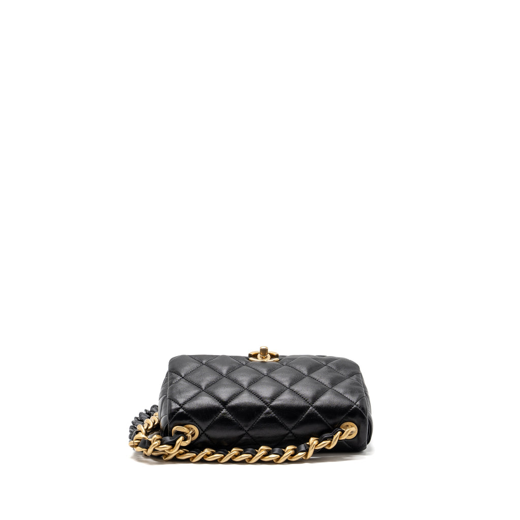 chanel-quilted-flap-bag-giant-chain-lambskin-black-gold-and-black-hardware-microchip