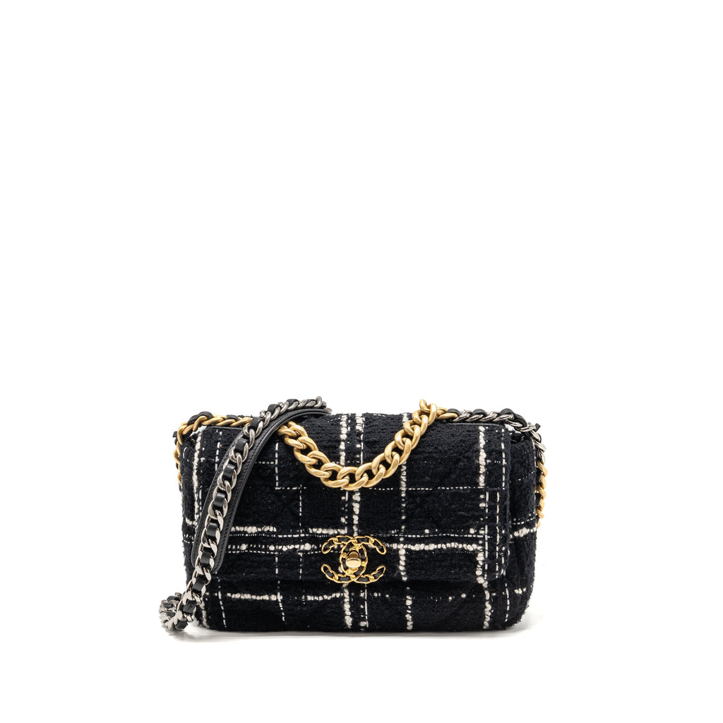 chanel-small-19-bag-tweed-black-white-multicolour-hardware-microchip