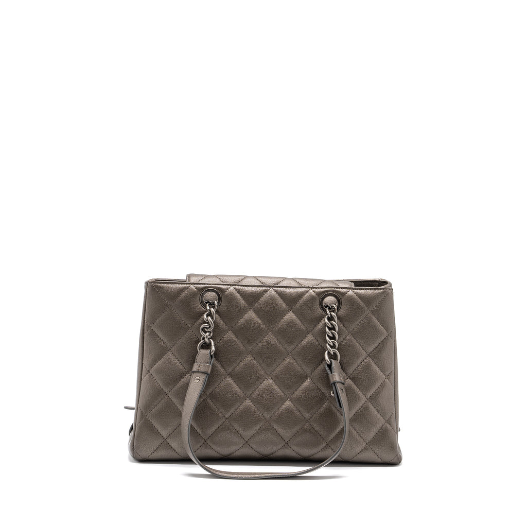 chanel-quilted-tote-bag-goatskin-silver-with-ruthenium-hardware