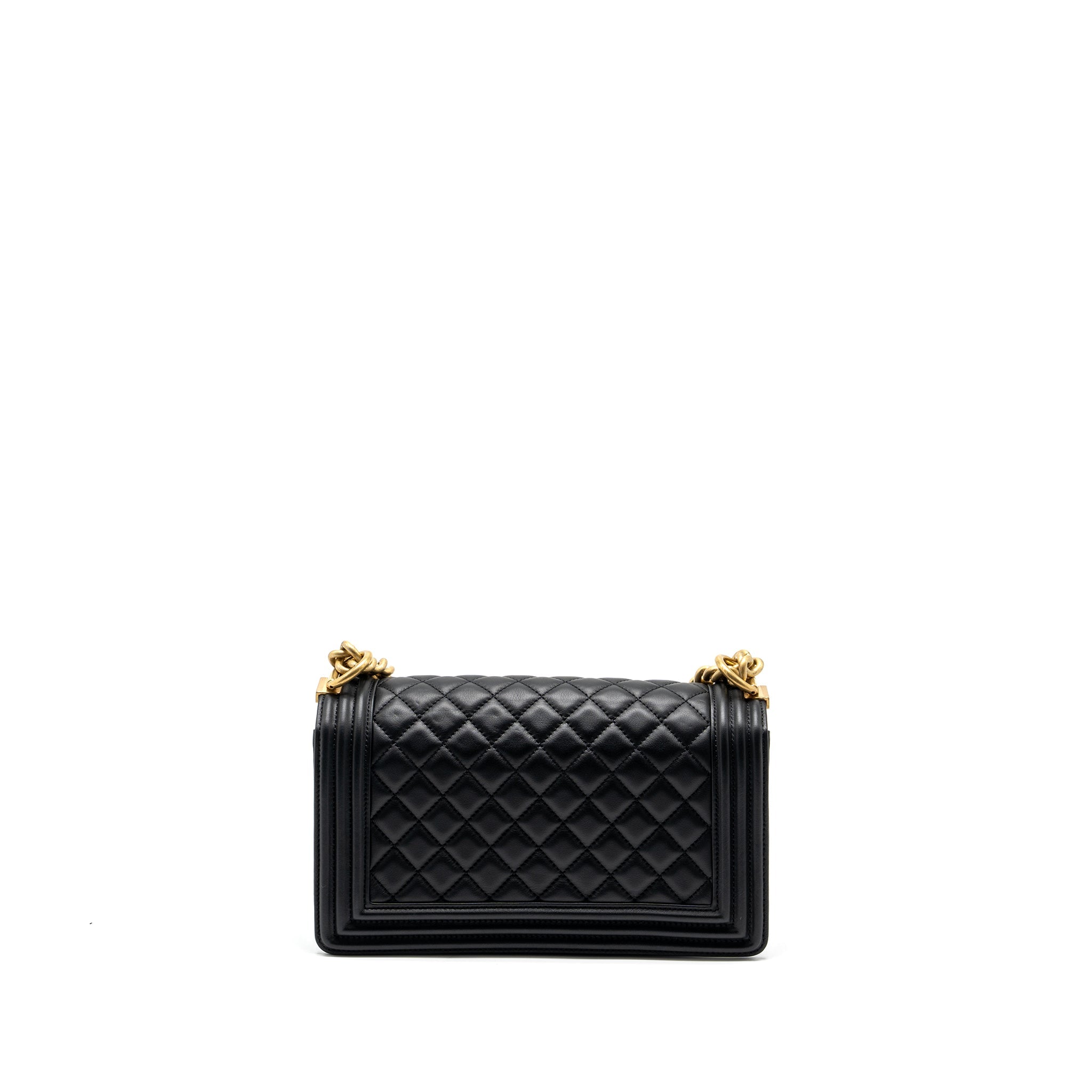 chanel-medium-boy-bag-smooth-calfskin-black-ghw