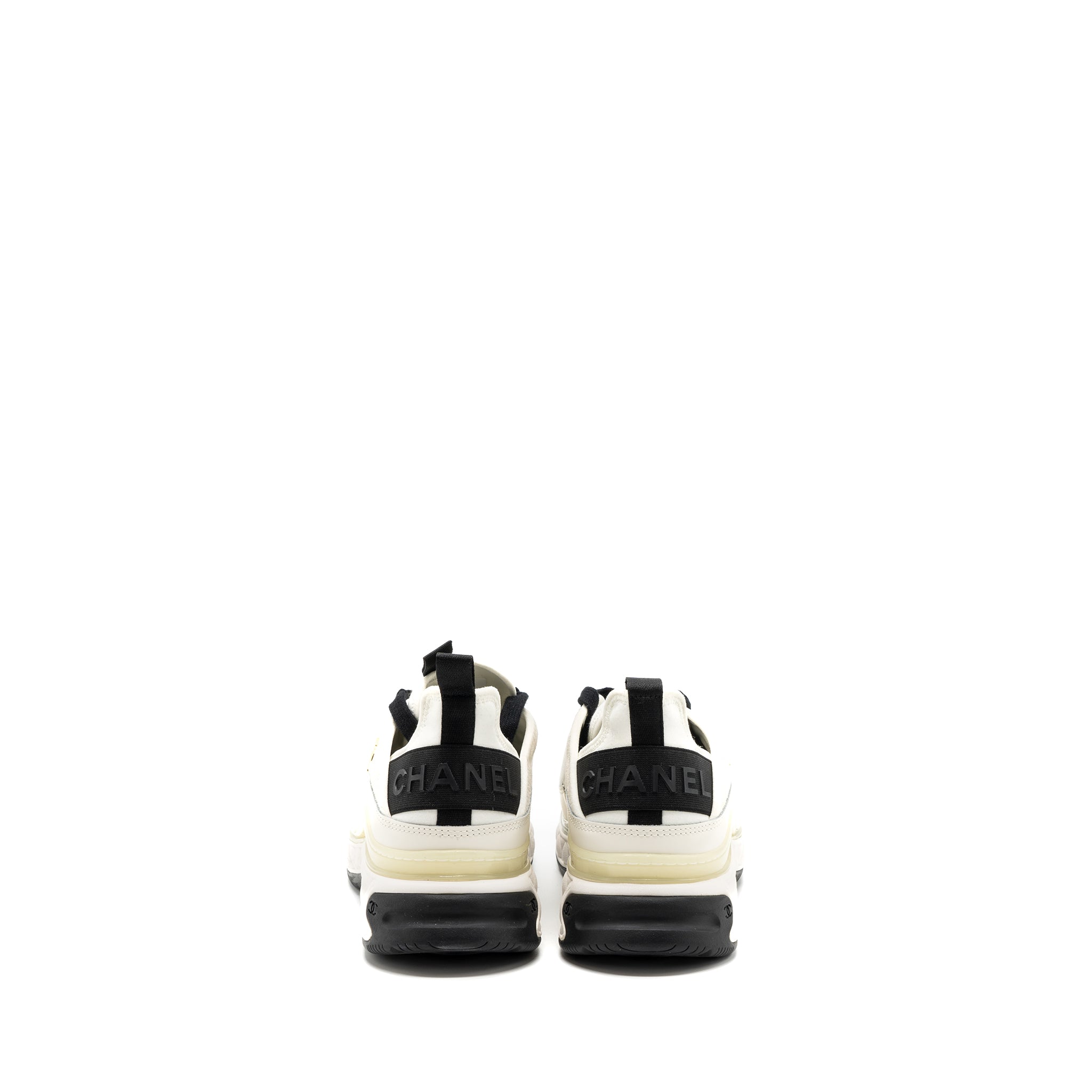 chanel-size-38-classic-sneaker-fabric-suede-calfskin-black-white