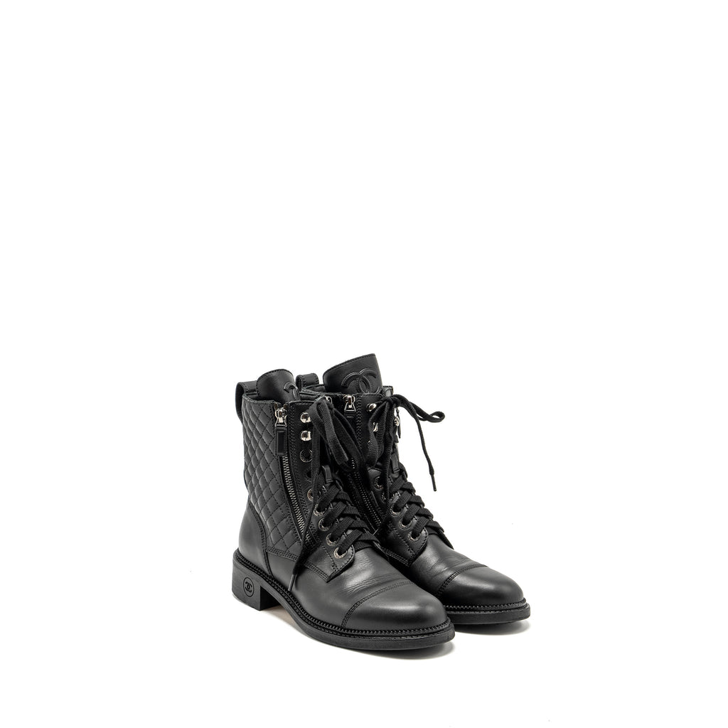 chanel-size-38-quilted-lace-up-combat-boots-calfskin-black-shw