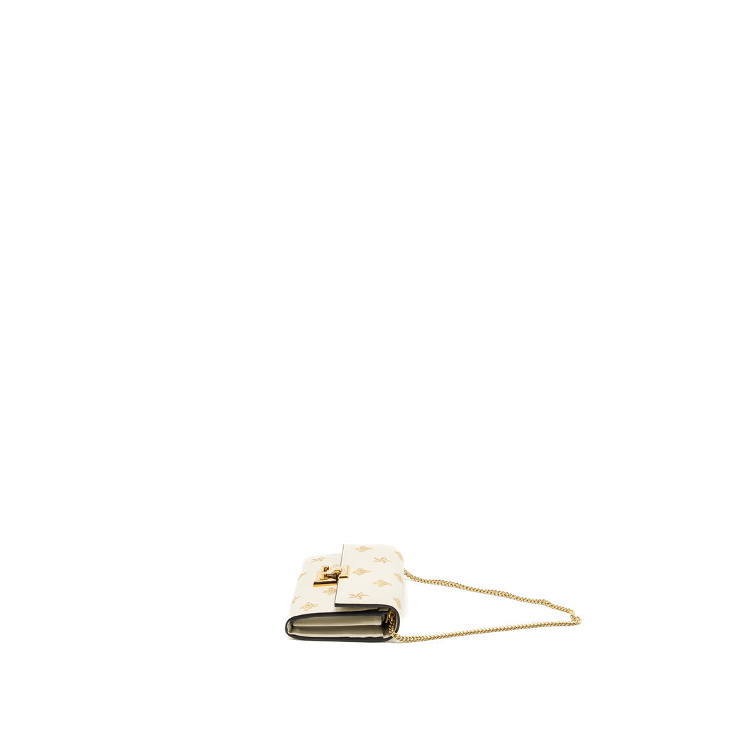 gucci-wallet-on-chain