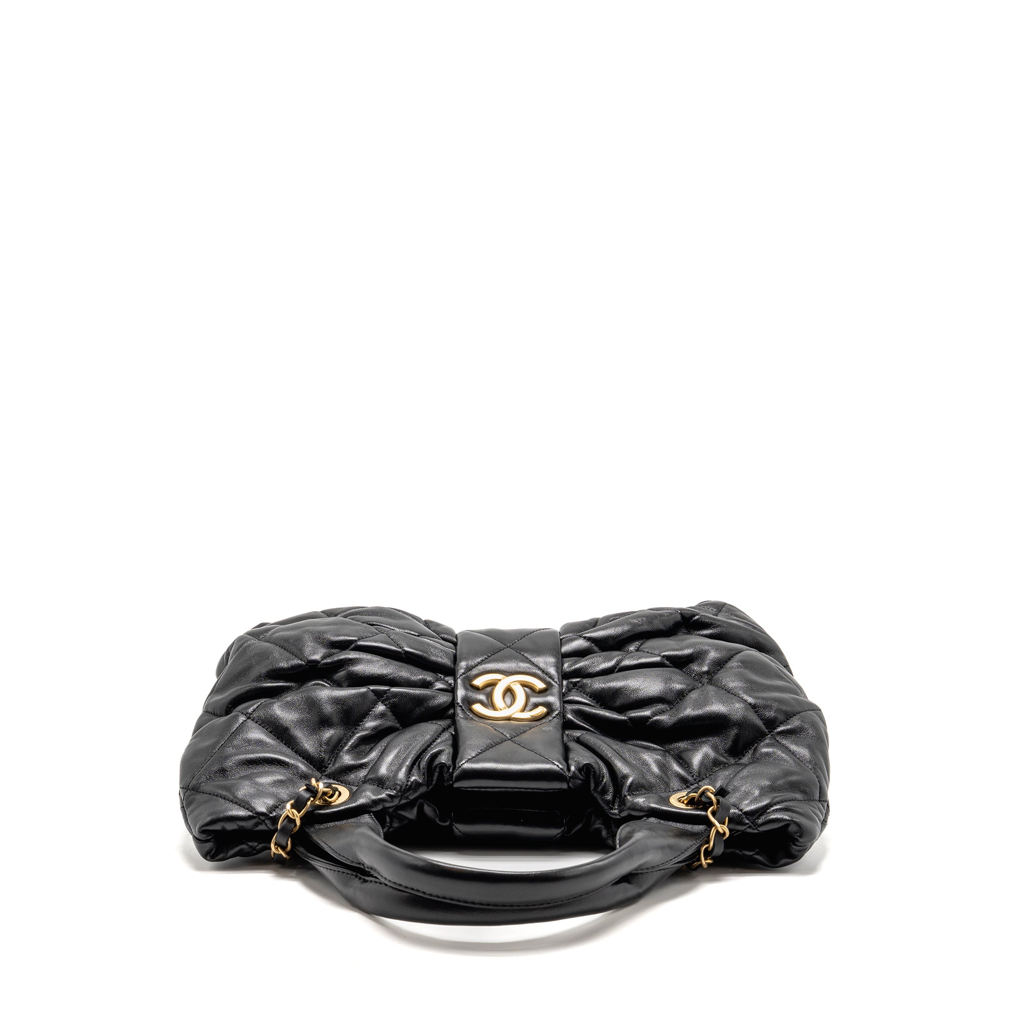 chanel-25k-medium-bow-bag-lambskin-black-ghwmicrochip