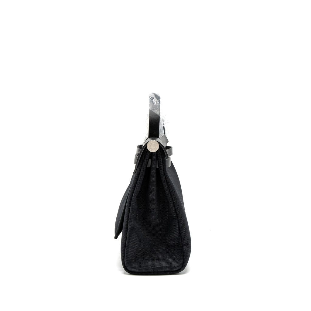 hermes-herbag-zip-31-bag-retourne-toile-militaries-canvas-hunter-black-shw-stamp-u