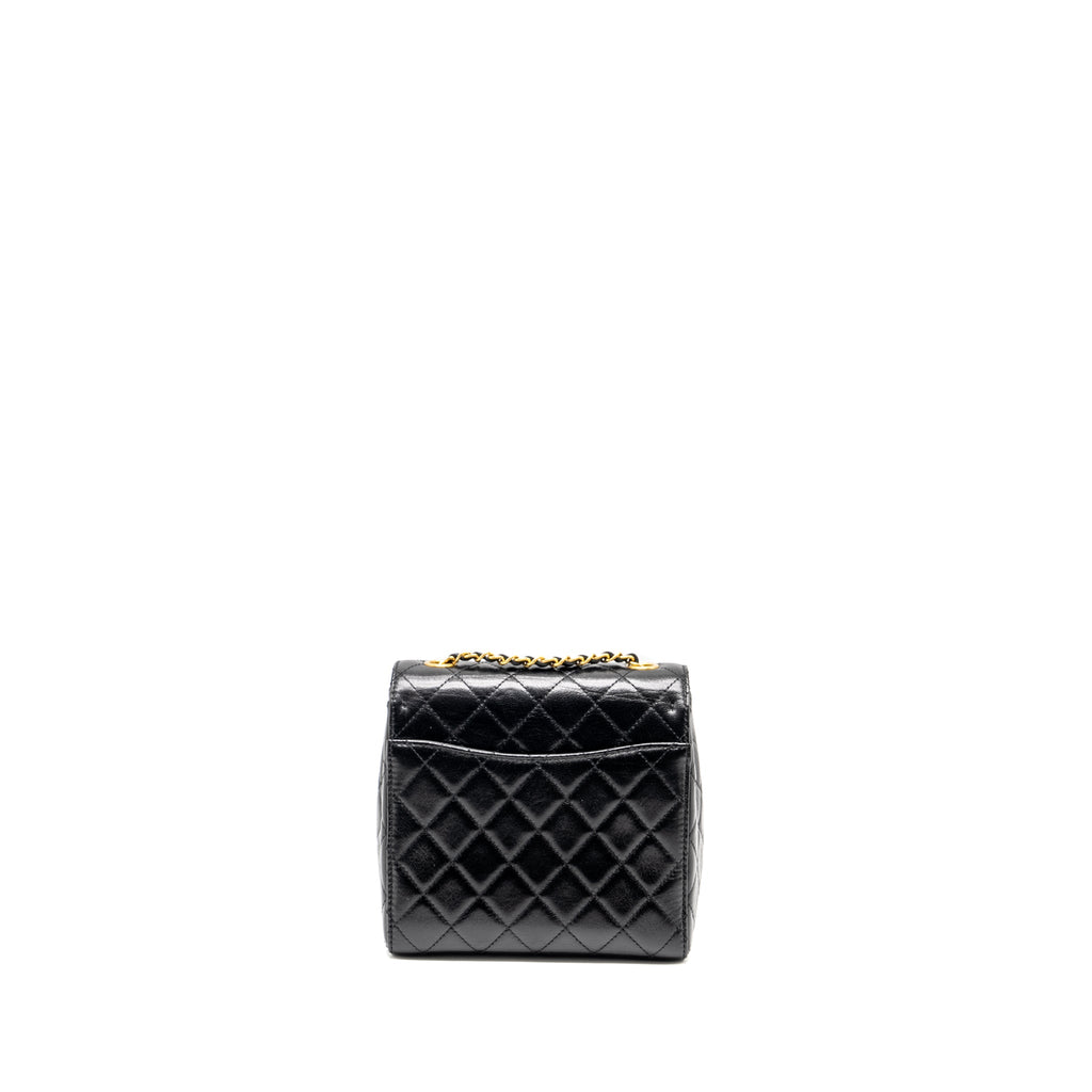 chanel-22k-retro-classic-new-square-mini-flap-bag-goatskin-black-ghw-microchip-2