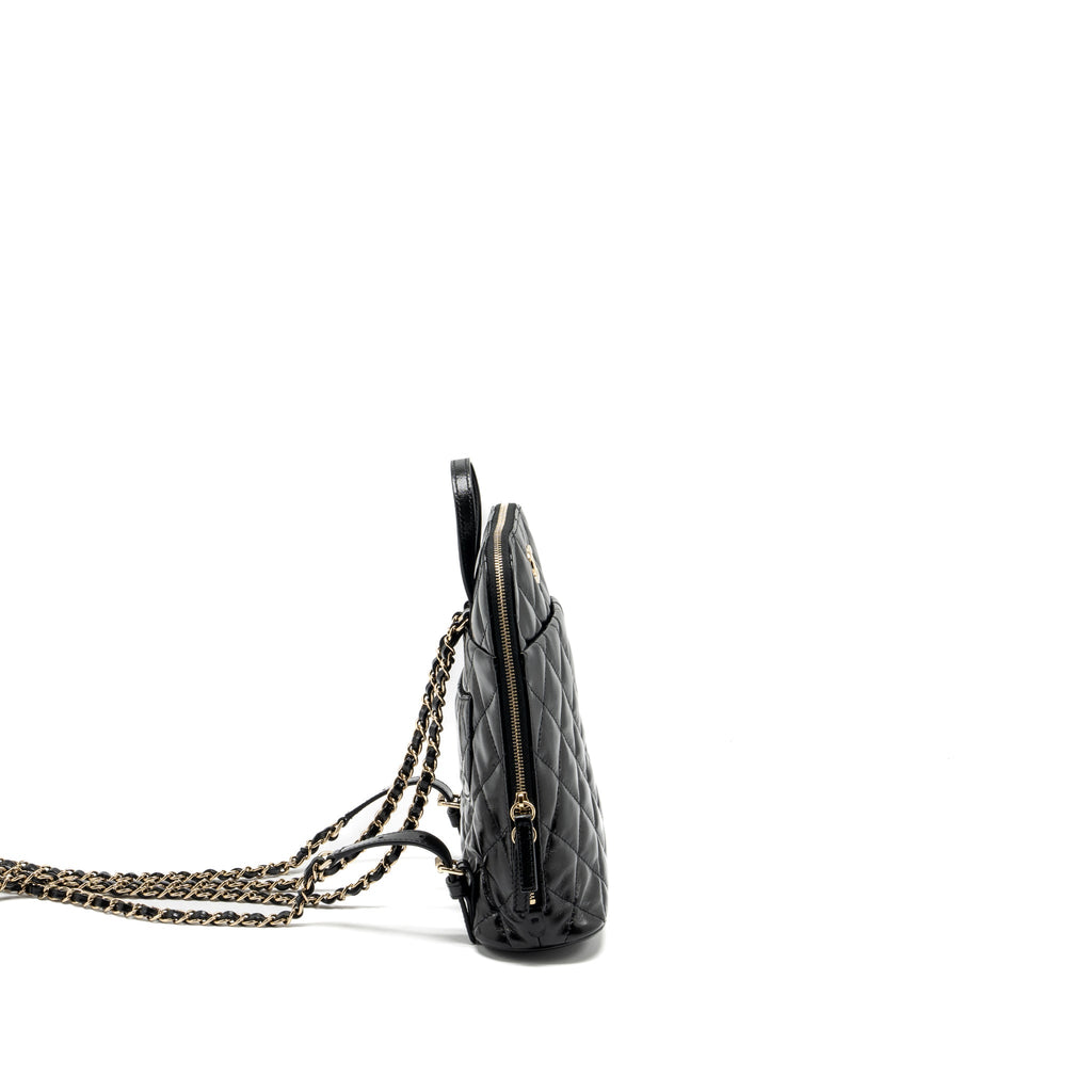 chanel-22a-mini-backpack-patent-black-lghwmicrochip