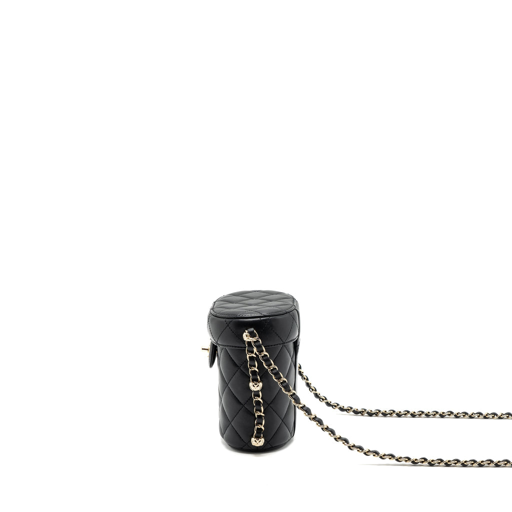 chanel-vanity-with-chain-lambskin-black-lghwmicrochip