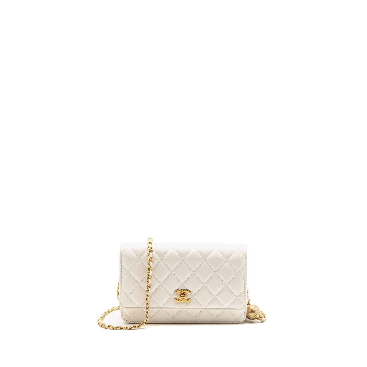 chanel-pearl-crush-wallet-on-chain-lambskin-white-ghw-microchip-3