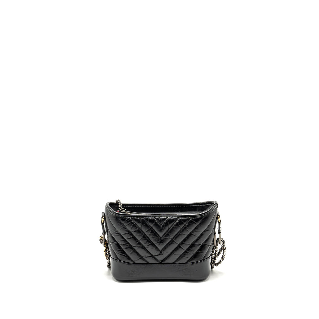 chanel-small-chevron-small-gabrielle-hobo-bag-calfskin-black-multicolor-hardware
