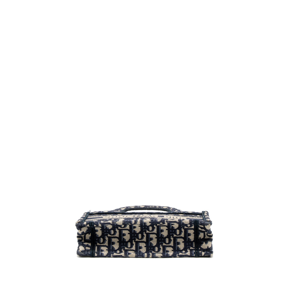 dior-mini-book-tote-blue-oblique-embroidery-1