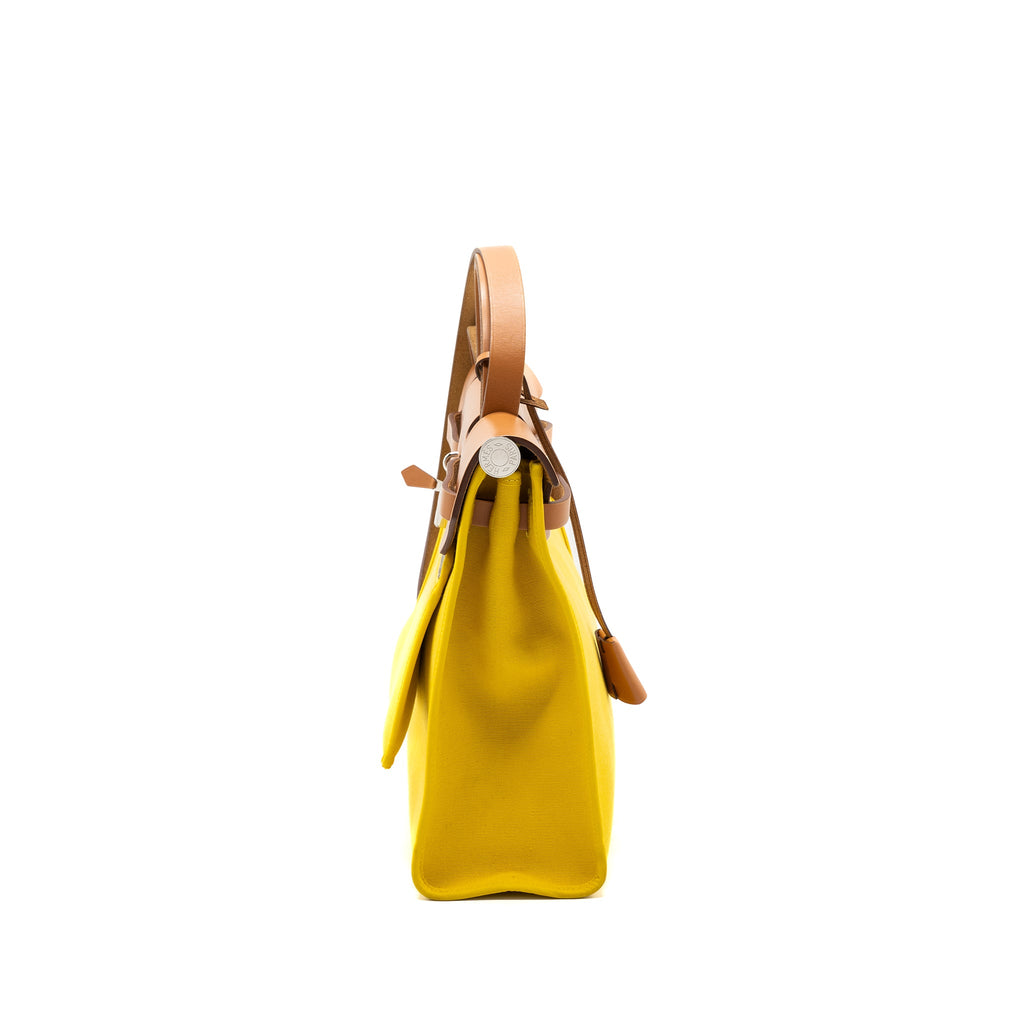 hermes-herbag-31-zip-bag-canvas-leather-jaune-de-naples-natural-shw-stamp-d