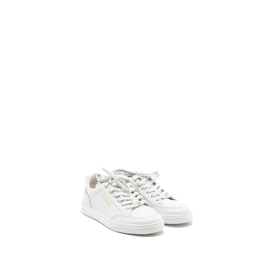 chanel-23a-size-38-sneaker-calfskin-white