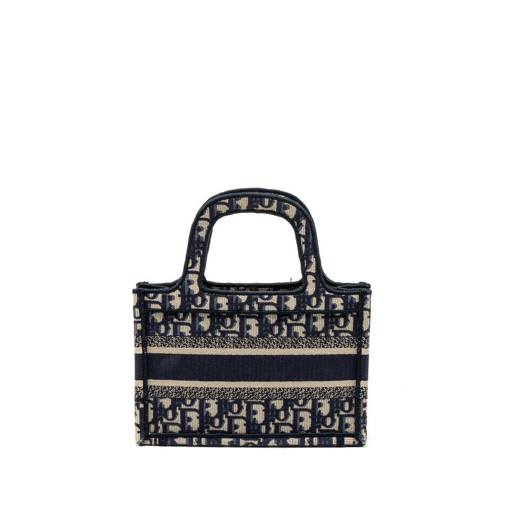 dior-mini-book-tote-blue-oblique-embroidery-1