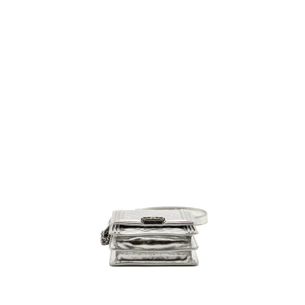 chanel-boy-north-south-flap-bag-patent-silver-ruthenium-hardware