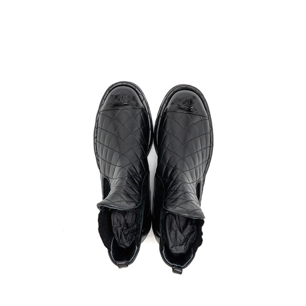 chanel-size-39-cc-cap-toe-quilted-short-platform-boots-lambskin-patent-black-copy