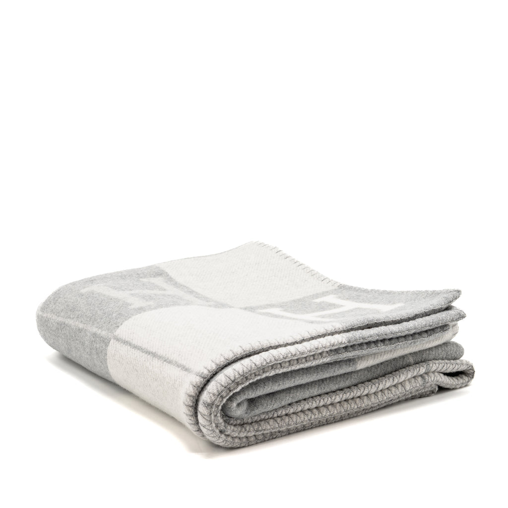 hermes-avalon-iii-throw-blanket-merinos-wool-cashmere-ecru-gris-clair