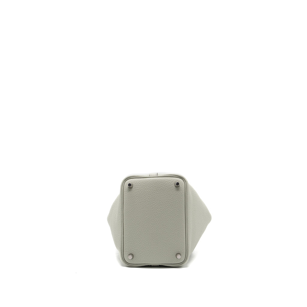 hermes-picotin-18-lock-bag-clemence-swift-gris-neve-vert-comics-shw-stamp-b