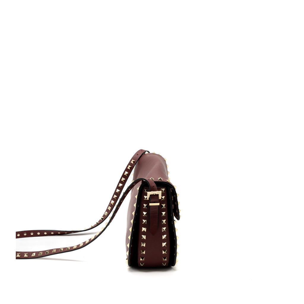 valentino-rockstud-flap-bag-calfskin-red-ghw