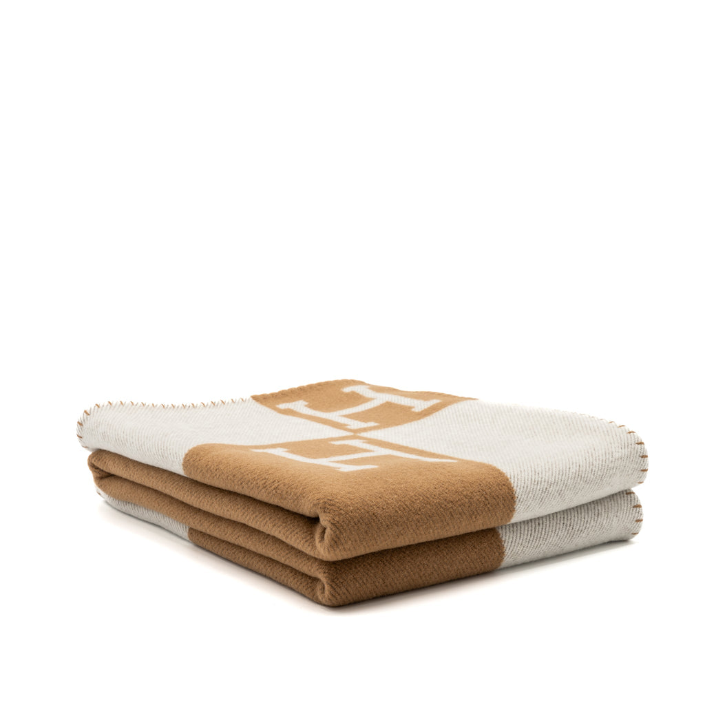 hermes-avalon-throw-blanket-camel-9