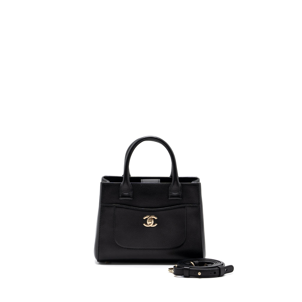 chanel-top-handle-small-tote-bag-grained-calfskin-black-lghw