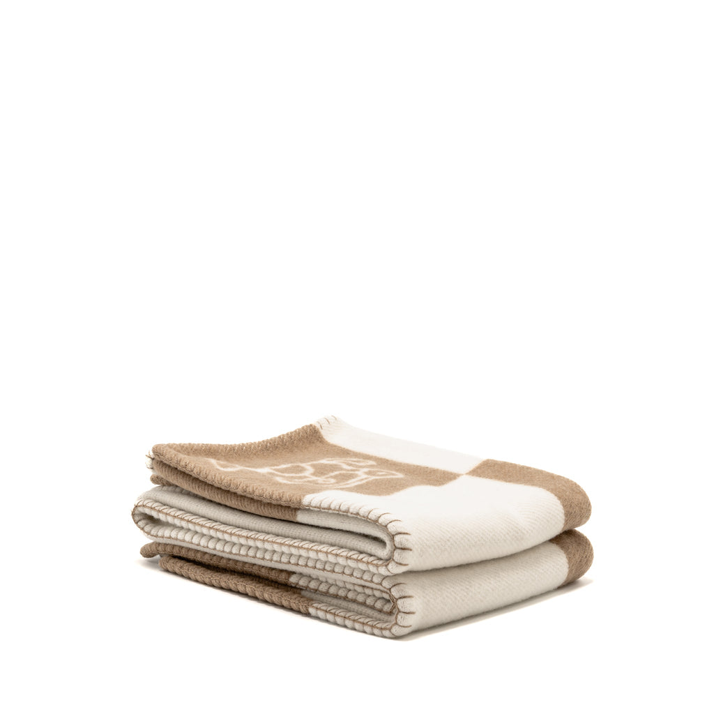 hermes-adada-avalon-baby-blanket-wool-cashmere-noisette-moyer-blanc