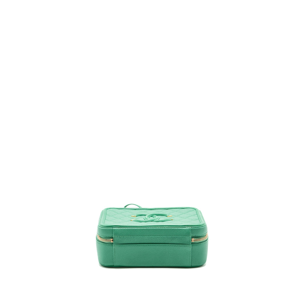 chanel-medium-filigree-vanity-case-caviar-green-ghw