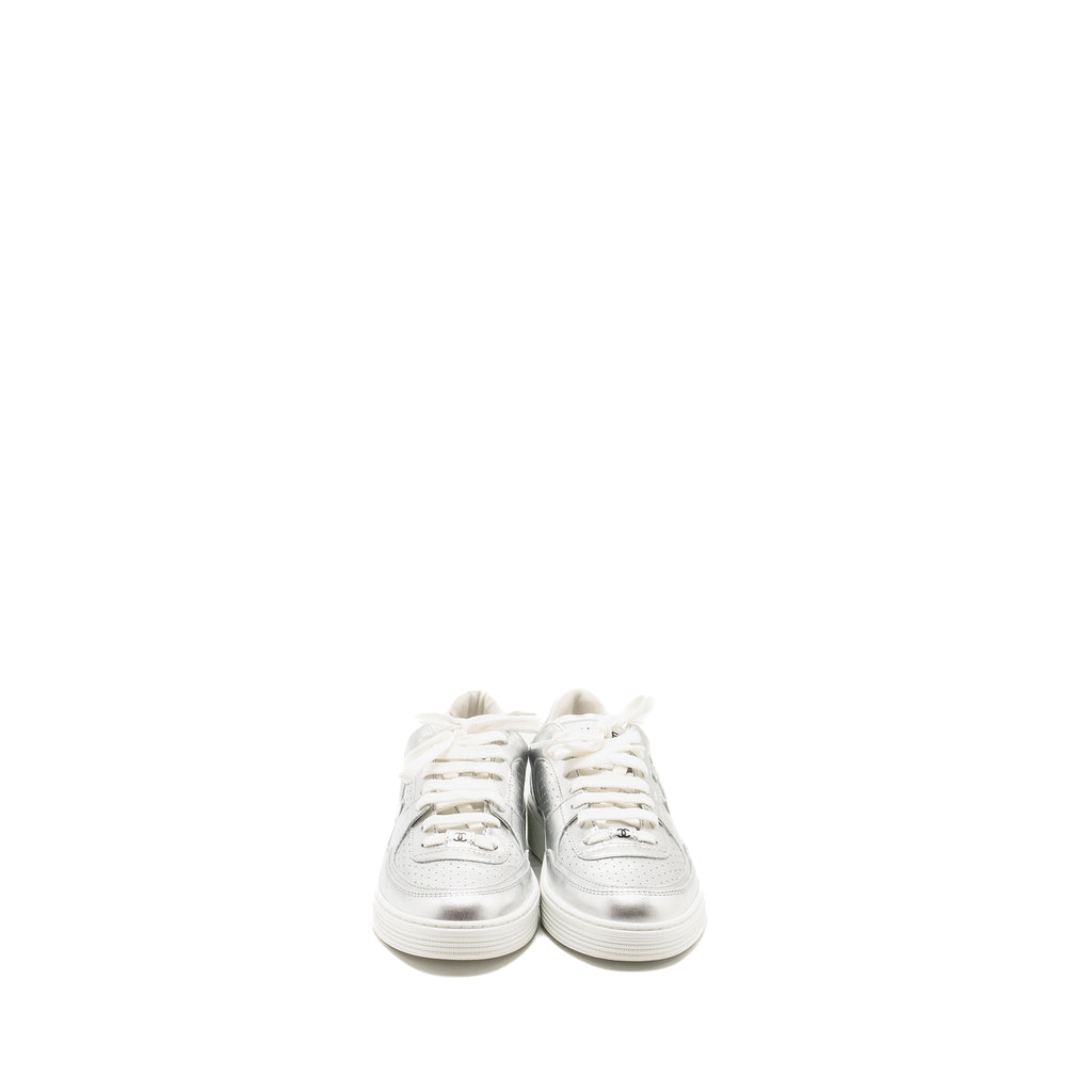 chanel-size-38-24c-sneaker-calfskin-silver-copy