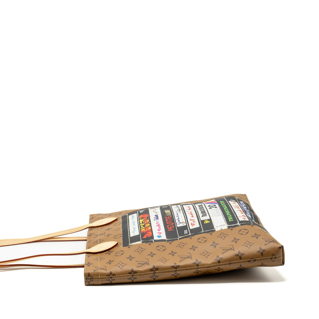 louis-vuitton-carry-it-tote-monogram-reverse-canvas-with-print-ghw-copy-1