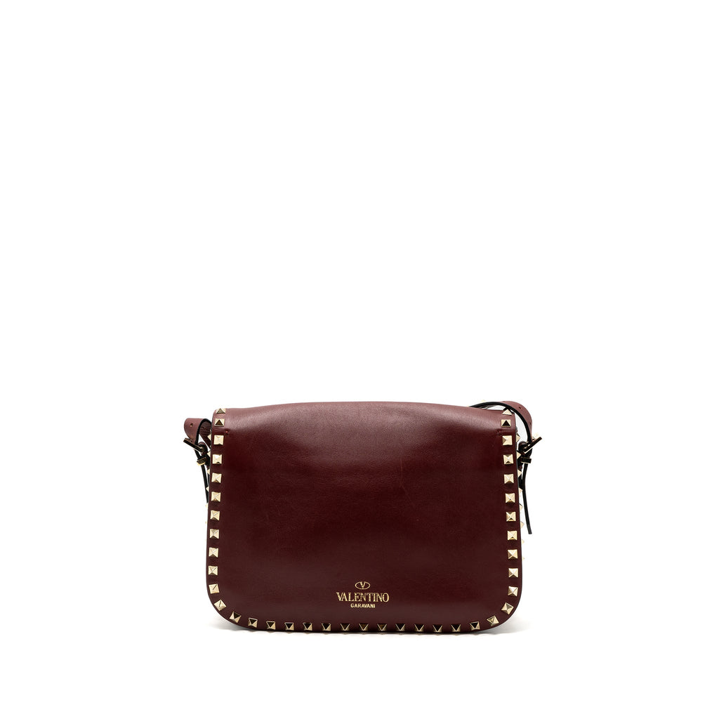 valentino-rockstud-flap-bag-calfskin-red-ghw