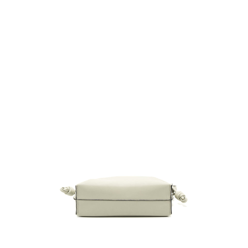 loewe-flamenco-clutch-mini-nappa-calfskin-light-celadon-ghw-1