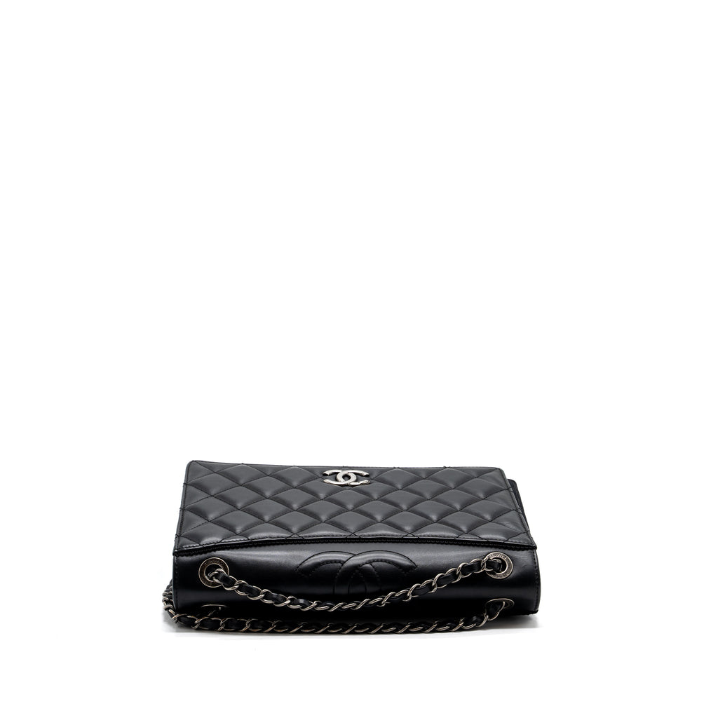 chanel-quilted-flap-bag-calfskin-black-ruthenium-hardware-copy