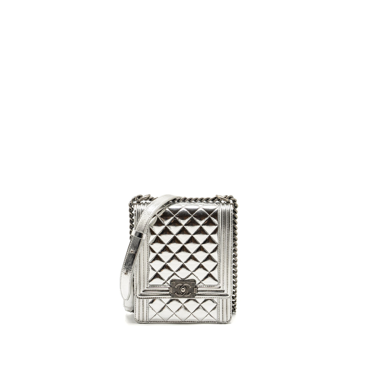 chanel-boy-north-south-flap-bag-patent-silver-ruthenium-hardware