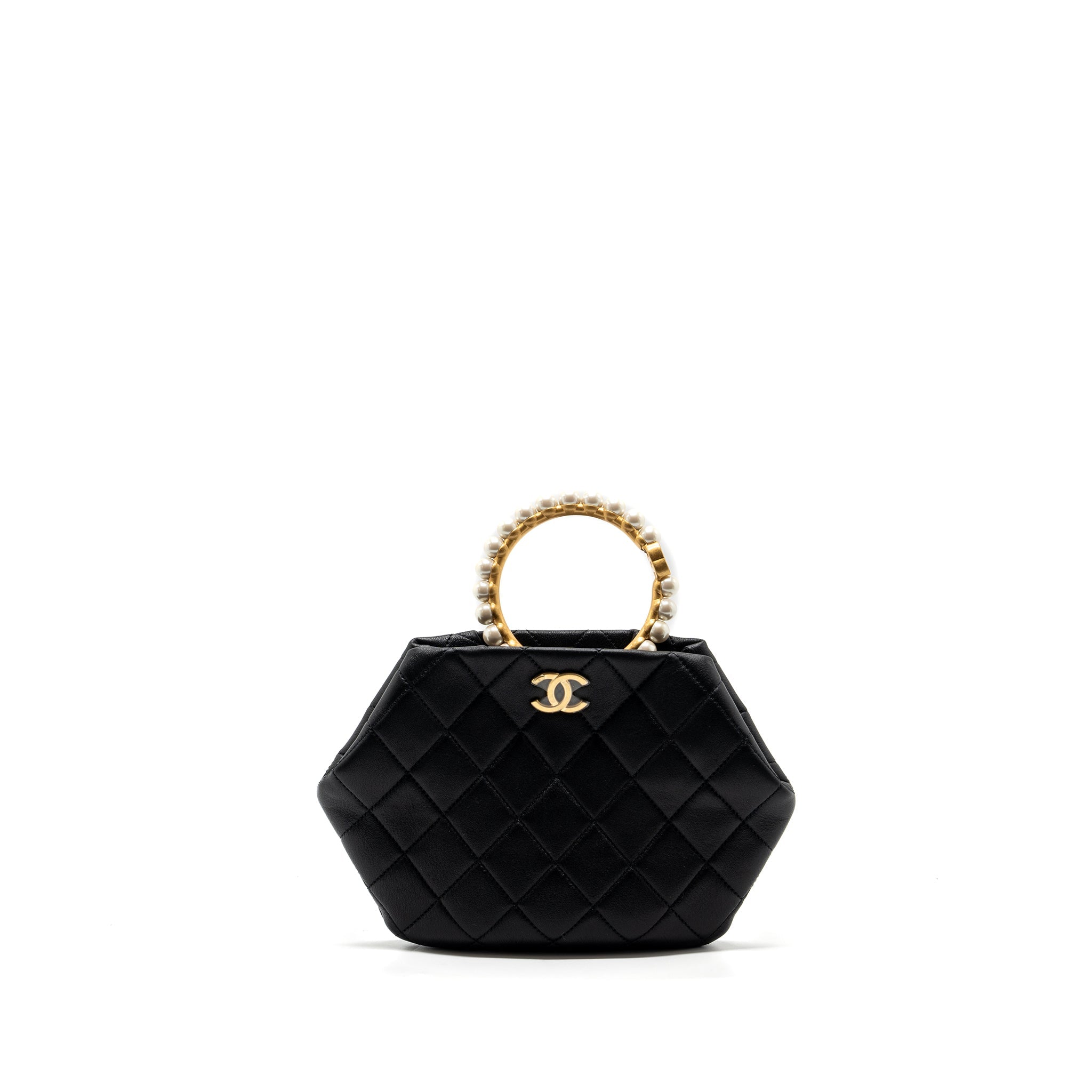 chanel-pearl-round-handle-evening-clutch-lambskin-black-ghw-microchip
