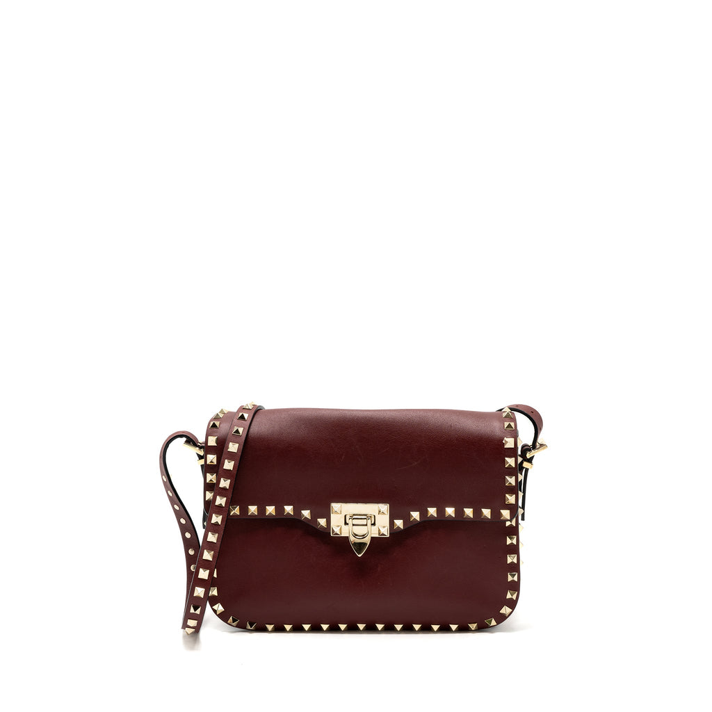 valentino-rockstud-flap-bag-calfskin-red-ghw