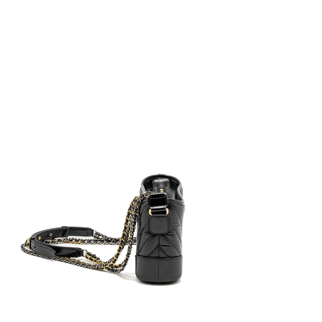 chanel-small-chevron-gabrielle-hobo-bag-calfskin-black-multicolour-hardware