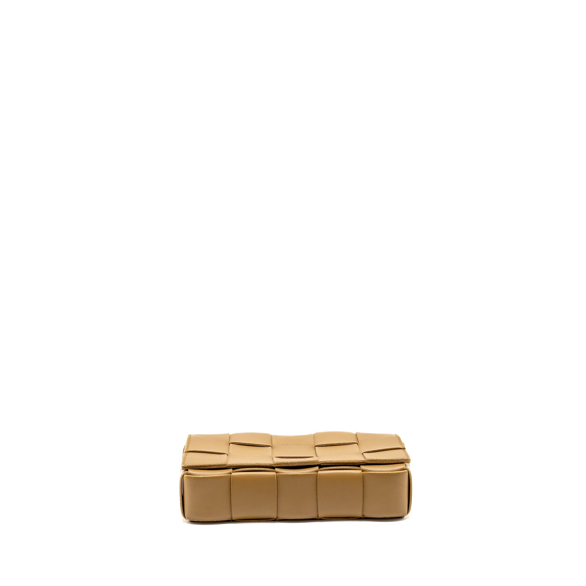 bottega-veneta-small-cassette-bag-lambskin-caramel-ghw