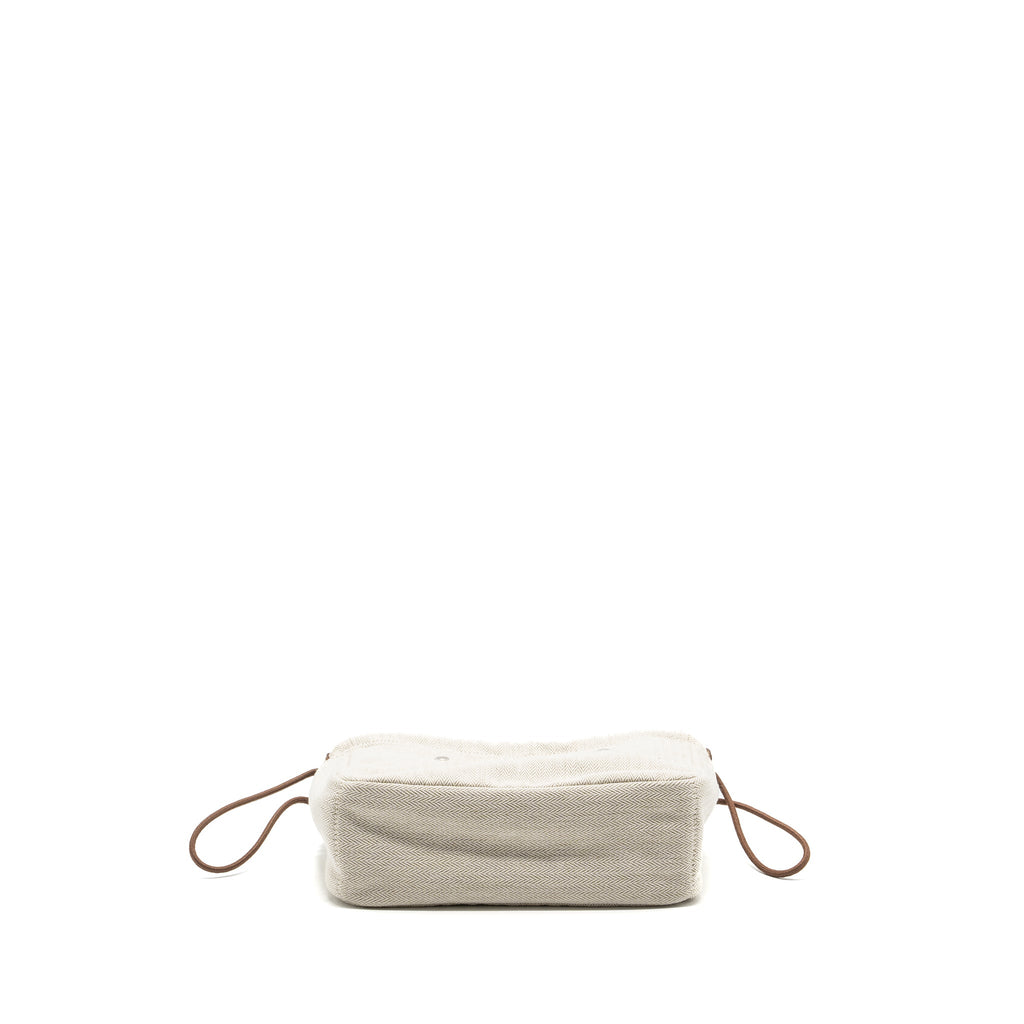 hermes-fourbi-20-pouch-canvas-barenia-calfskin-natural-fauve-shw-stamp-u