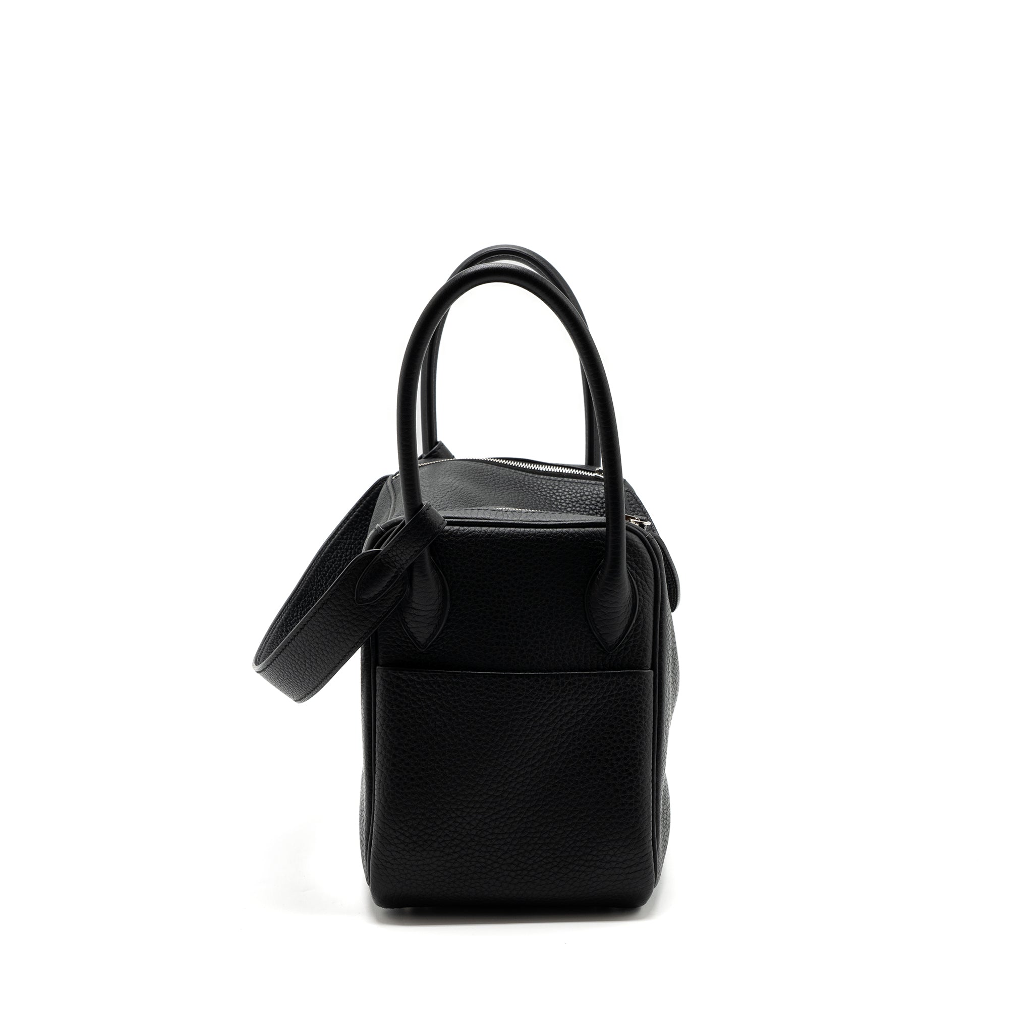 hermes-lindy-26-clemence-black-shw-stamp-y-3