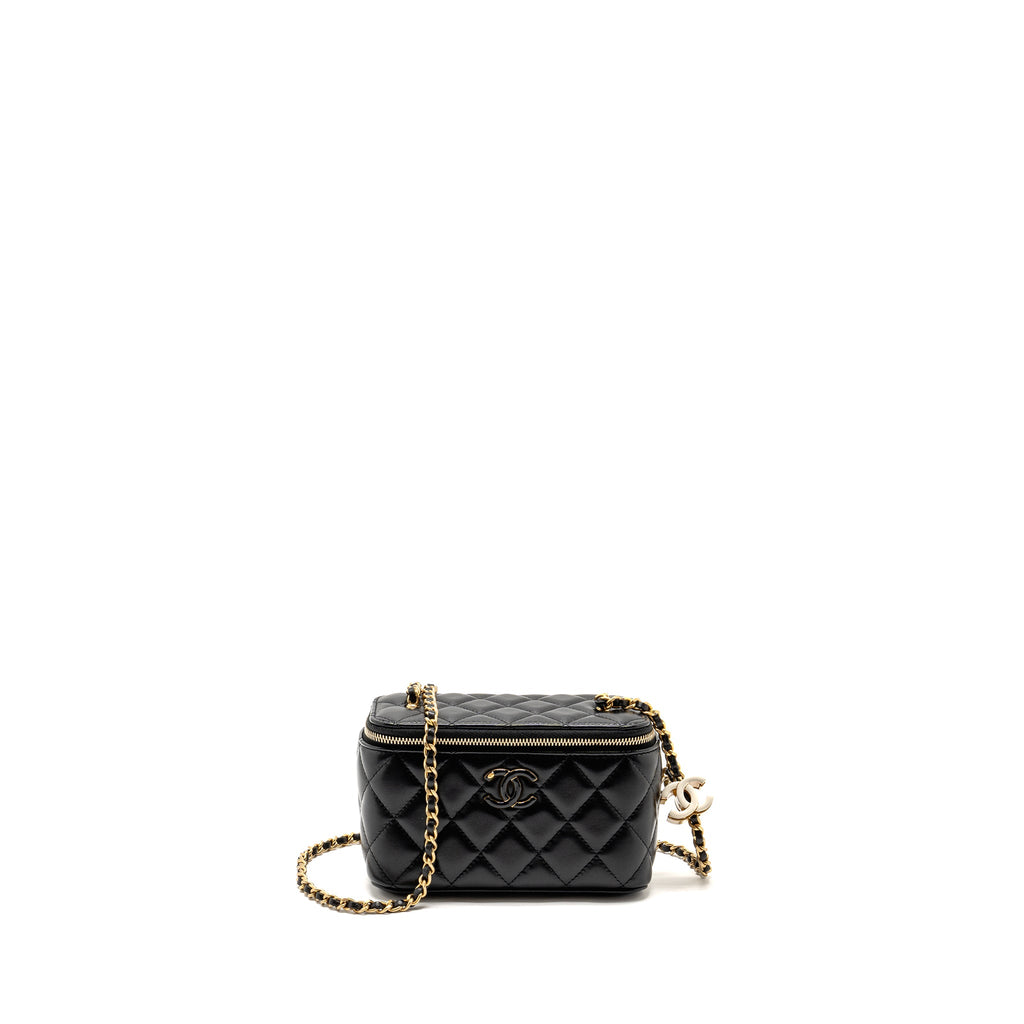 chanel-24a-long-vanity-case-with-cc-logo-adjustable-chain-lambskin-black-ghwmicrochip