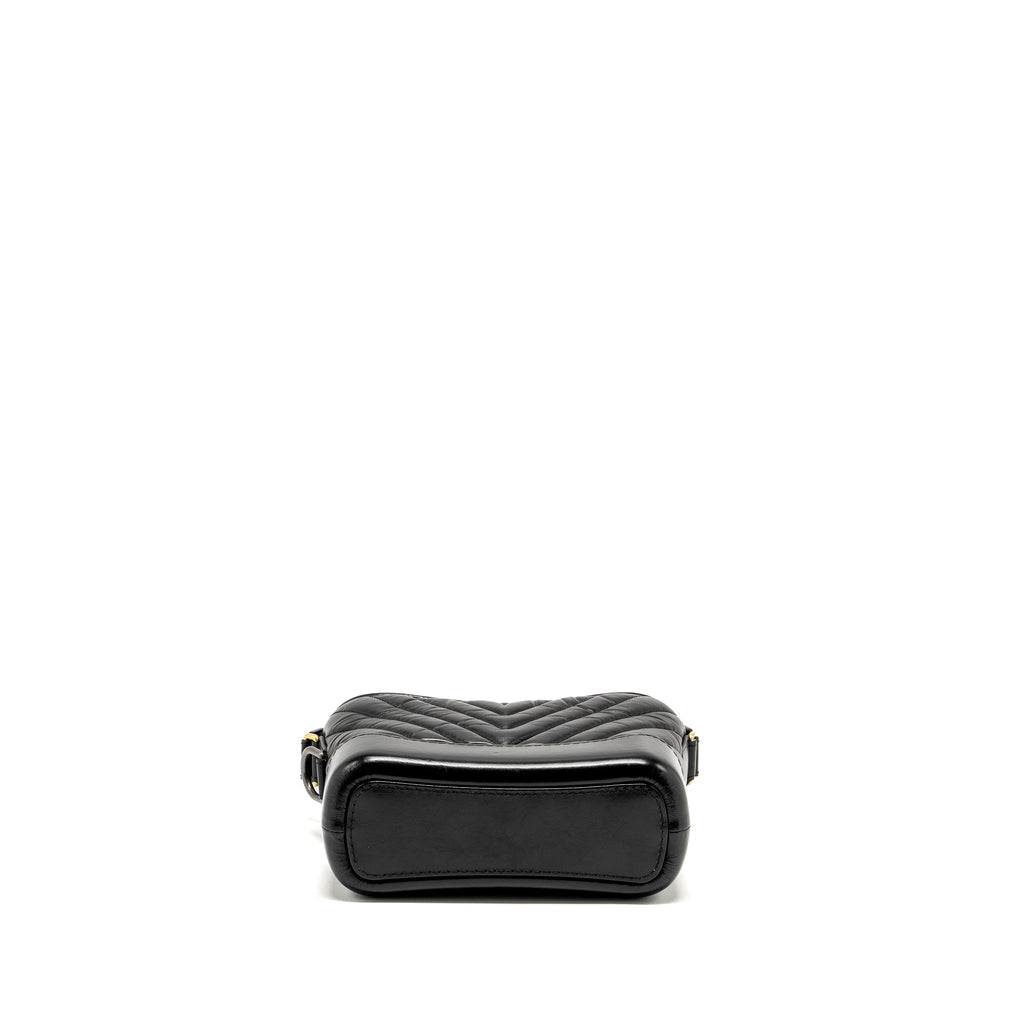 chanel-small-chevron-gabrielle-hobo-bag-calfskin-black-multicolour-hardware