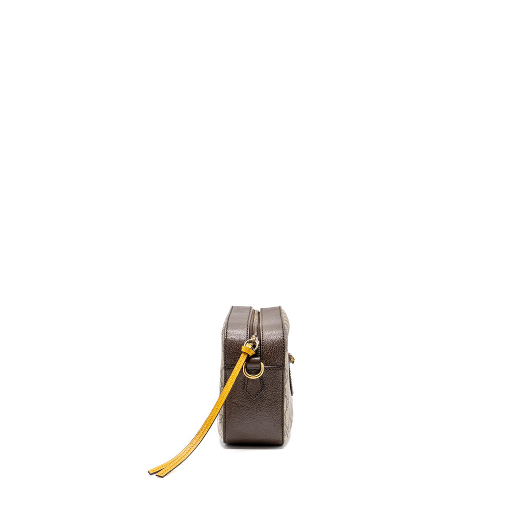 gucci-gg-supreme-camera-bag-canvas-leather-ghw