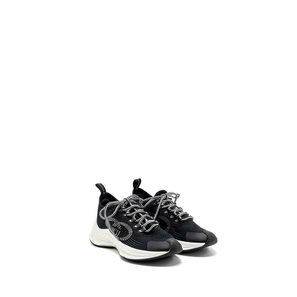 gucci-size-36-5-black-white-sneakers