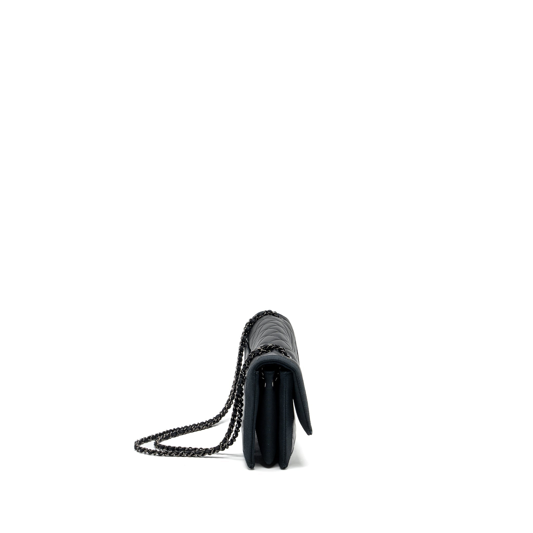 chanel-quilted-flap-bag-lambskin-fabric-so-black