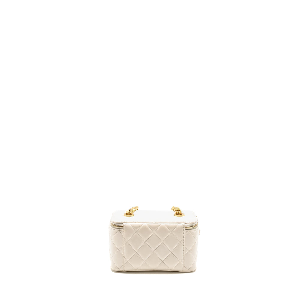 chanel-long-vanity-case-white