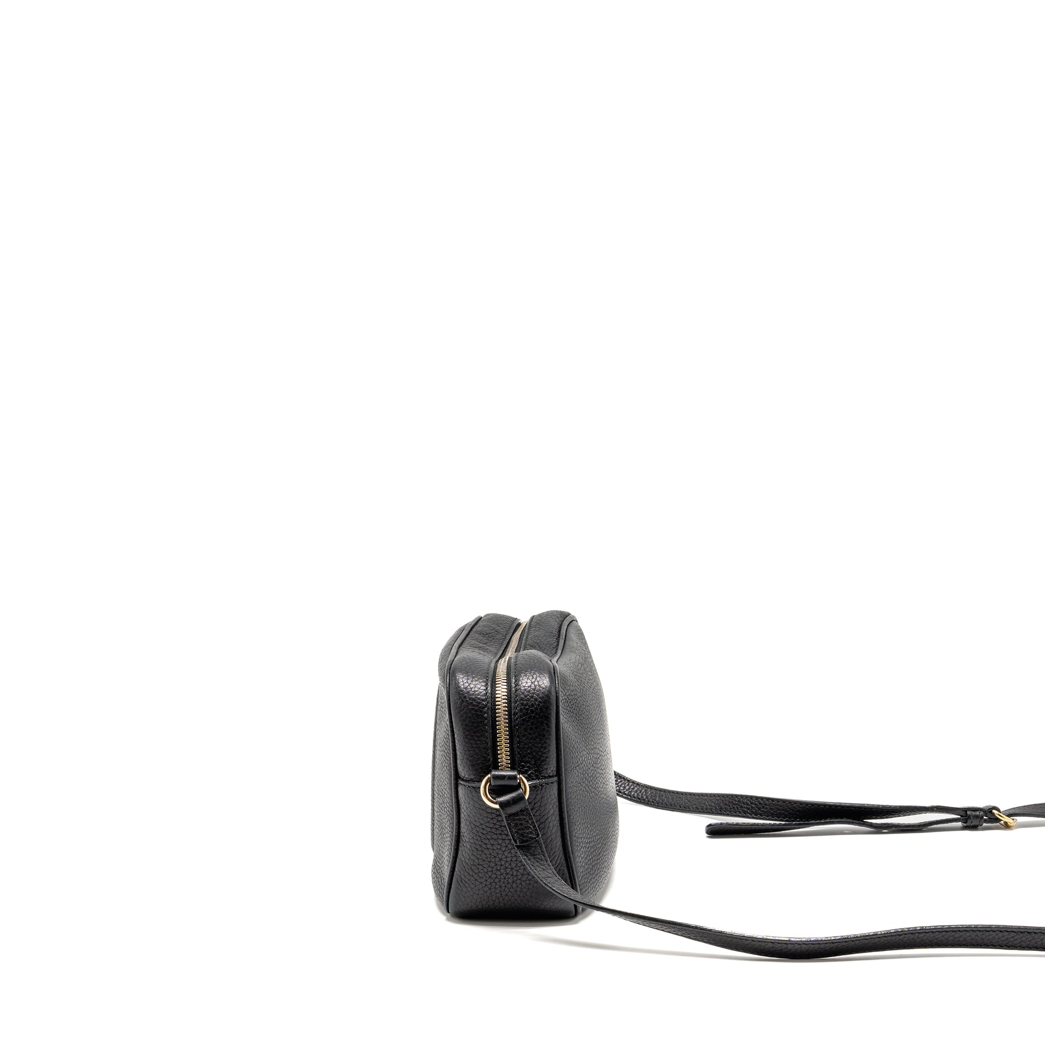 gucci-soho-disco-camera-crossbody-bag-calfskin-black-lghw-copy